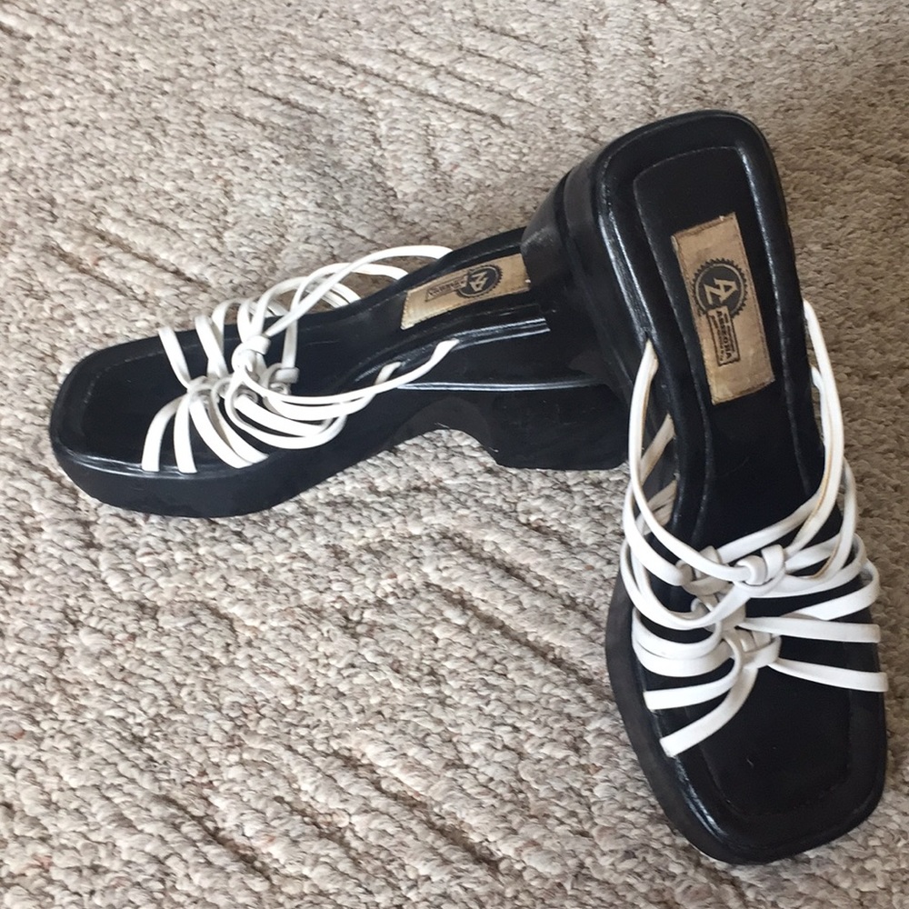 3 inch wedge